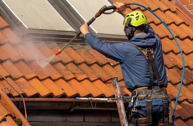 Démoussage et hydrofuge de toiture à Louvières-en-Auge
